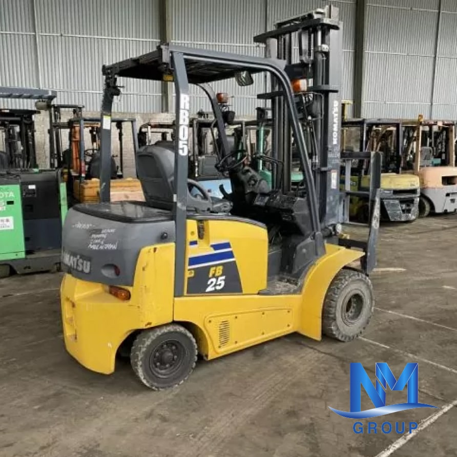 xe nâng Komatsu 3 tấn cũ 